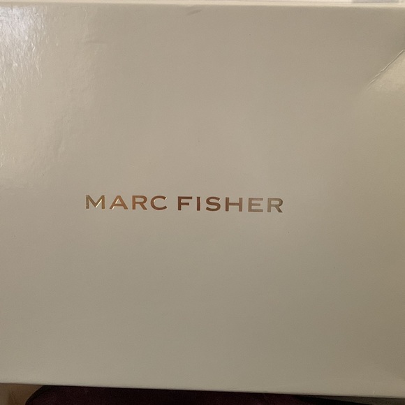 Marc fisher booties - womans size 9, dark red suede - Picture 2 of 5